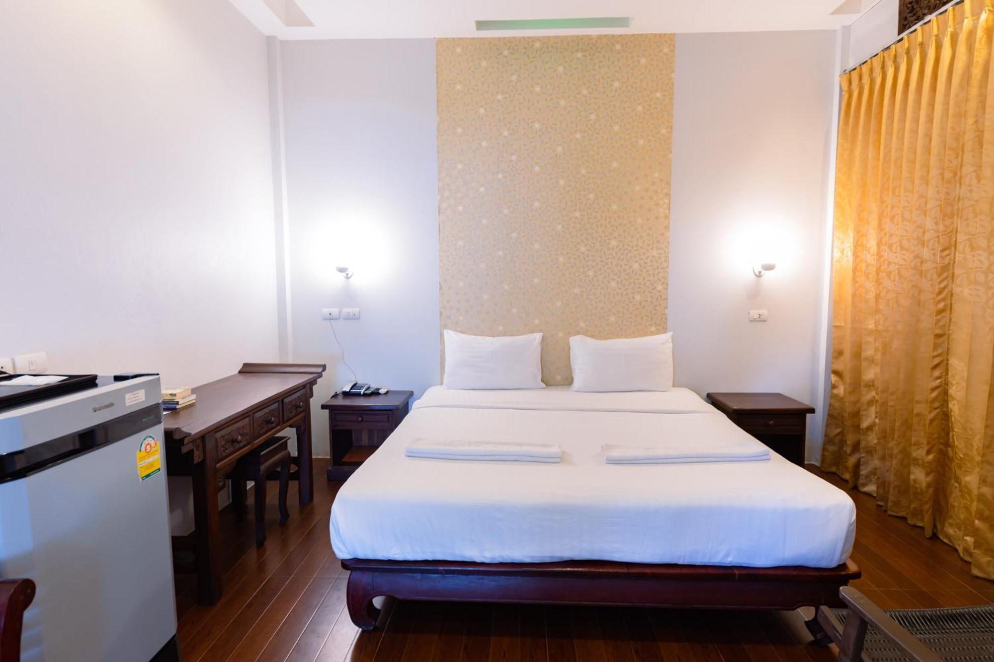 Sleep Hotel - Sha Certified Сураттхани Экстерьер фото