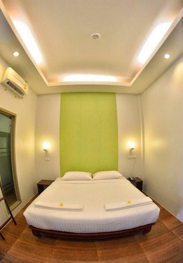 Sleep Hotel - Sha Certified Сураттхани Экстерьер фото